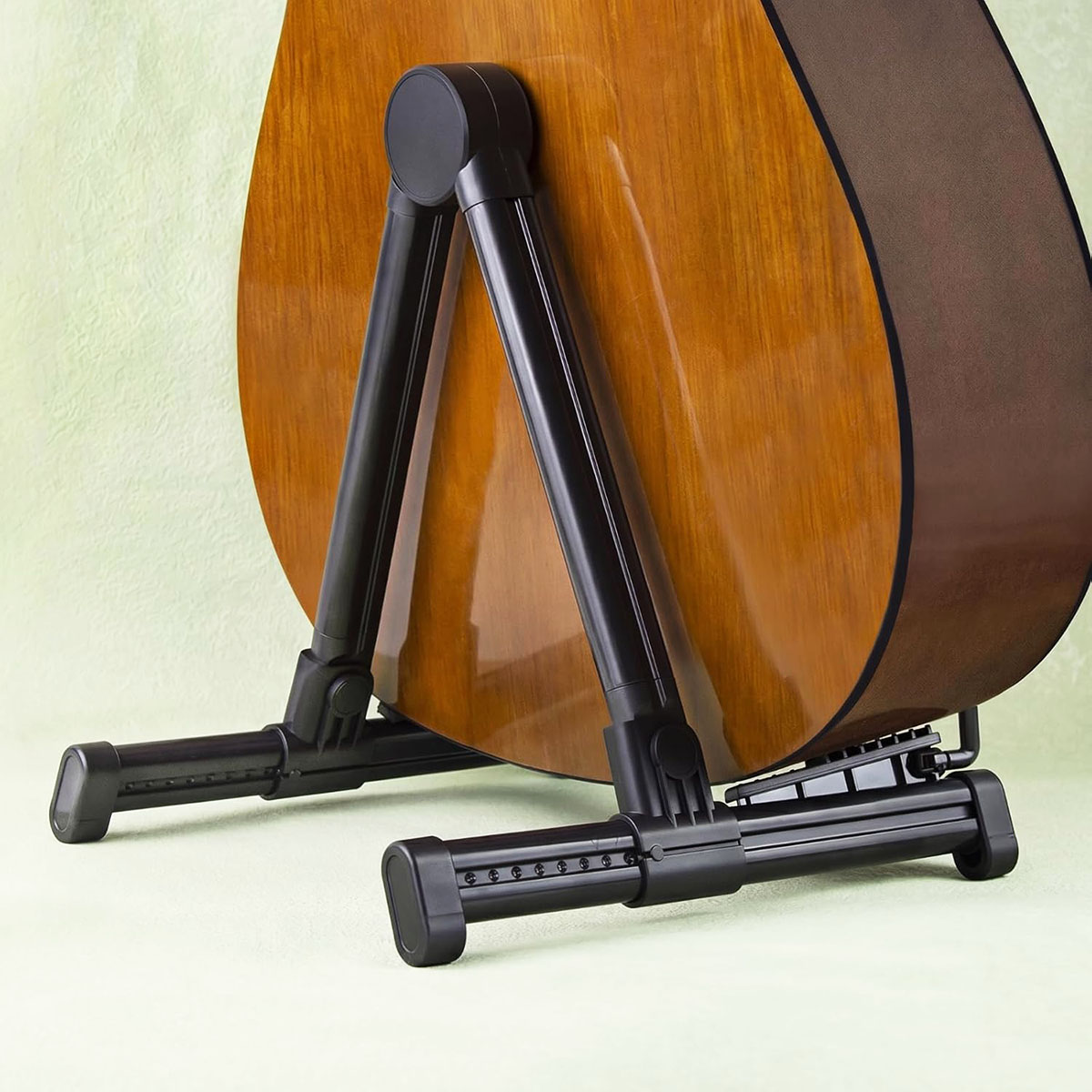 Soporte Plegable para Guitarra - Musical Instrument In English reseña y precio